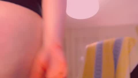 Angela online show from November 5, 7:47 pm