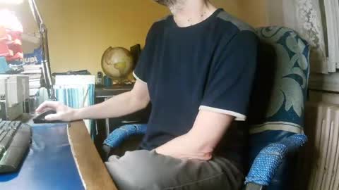 Snapshot of hotleopold chatting on April 30, 10:14 pm hotleopold online show from April 30, 10:14 pm