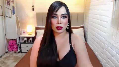 Snapshot of hotlexus69 chatting on September 22, 8:33 pm LEXUS online show from September 22, 8:33 pm