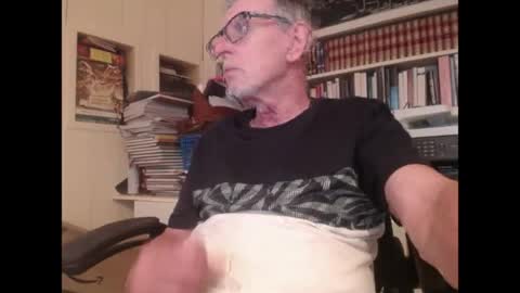 Snapshot of hotlux_54 chatting on July 20, 3:25 pm hotlux_54 online show from July 20, 3:25 pm