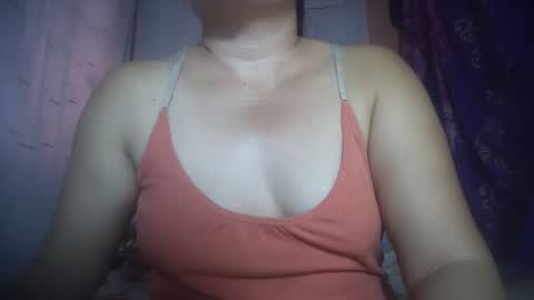 Snapshot of hotmatureladyxxx chatting on April 7, 10:31 pm hotmatureladyxxx online show from April 7, 10:31 pm
