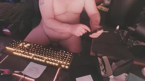 Snapshot of hotmike291112 chatting on February 20, 9:10 am hotmike291112 online show from February 20, 9:10 am