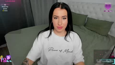hotmorenaxxx online show from April 20, 9:01 am