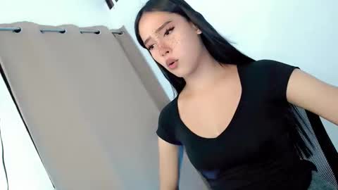 Snapshot of hotnaughty_beatrice chatting on September 10, 10:15 am HOT BEATRICE online show from September 10, 10:15 am