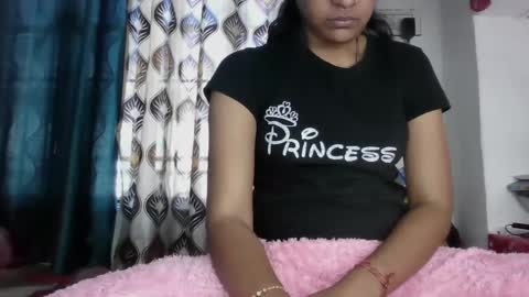 lola online show from February 1, 9:21 am