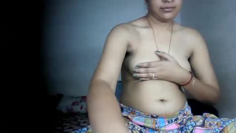 Snapshot of hotnsweetindian chatting on June 8, 6:36 am lola online show from June 8, 6:36 am