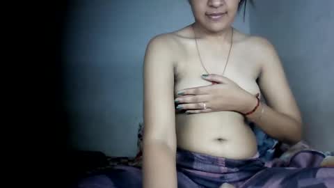 Snapshot of hotnsweetindian chatting on June 9, 5:41 am lola online show from June 9, 5:41 am