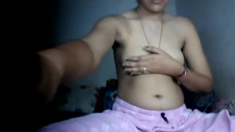 Snapshot of hotnsweetindian chatting on June 18, 5:08 am lola online show from June 18, 5:08 am
