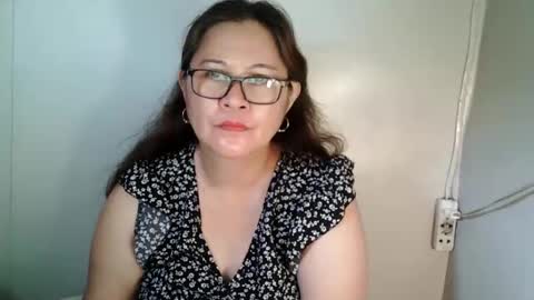 hotpreciousxxx online show from March 21, 11:30 pm