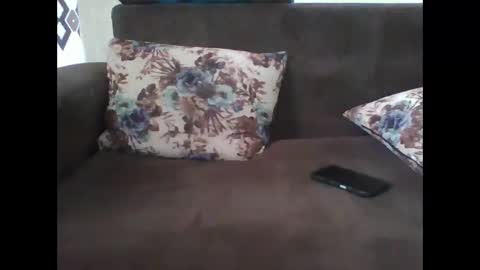 hotrinnah online show from November 27, 8:49 am