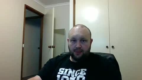 hotrodder323 online show from December 10, 7:58 am