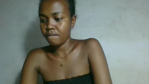 hotskinny98 online show from March 1, 8:38 am