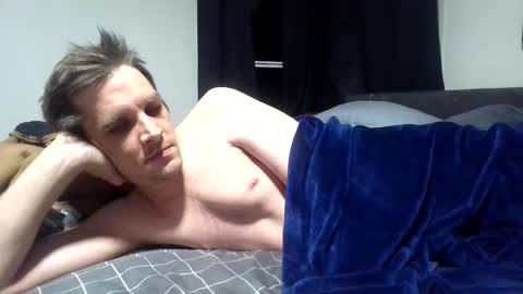 Snapshot of hotslimboy24 chatting on December 26, 5:47 am sexy mark online show from December 26, 5:47 am