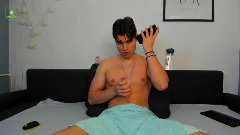 Kyle Baker online show from April 2, 5:16 am