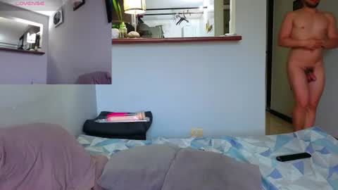 Snapshot of hotstud_999 chatting on June 22, 11:07 am Andres online show from June 22, 11:07 am