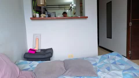 Snapshot of hotstud_999 chatting on July 12, 6:43 pm Andres online show from July 12, 6:43 pm