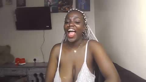 Amalia online show from January 13, 9:09 pm