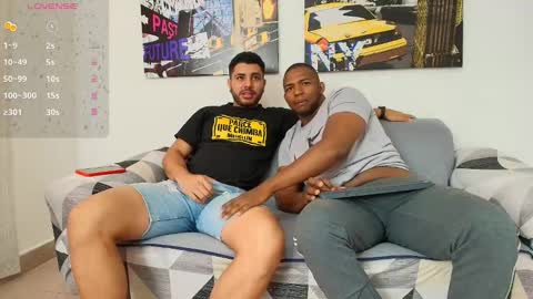 Snapshot of hott_asses chatting on December 28, 1:28 pm hott_asses online show from December 28, 1:28 pm