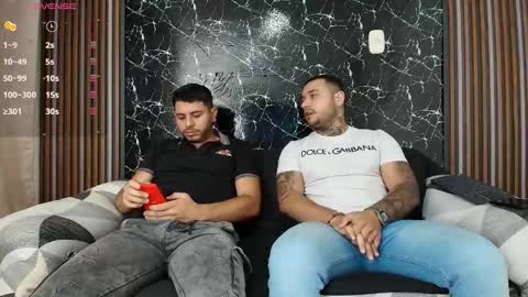 Snapshot of hott_asses chatting on January 29, 3:22 am hott_asses online show from January 29, 3:22 am