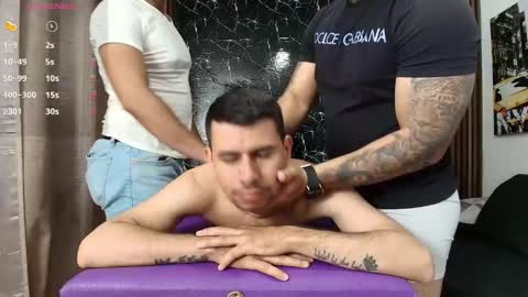 Snapshot of hott_asses chatting on February 8, 1:11 am hott_asses online show from February 8, 1:11 am