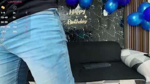 Snapshot of hott_asses chatting on February 10, 1:46 am hott_asses online show from February 10, 1:46 am