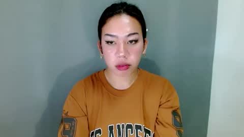 jelaigrande  online show from November 28, 1:08 am