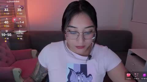 Snapshot of hottbee3645 chatting on February 20, 6:41 pm hottbee3645 online show from February 20, 6:41 pm