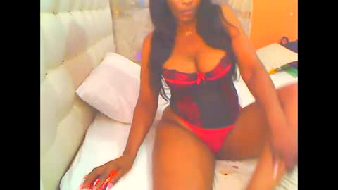 Snapshot of hottesa2019 chatting on April 24, 10:50 am THEONE online show from April 24, 10:50 am