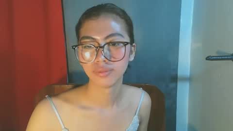 hottestdella69 online show from October 9, 3:32 pm