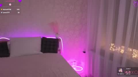 Snapshot of hottiana777 chatting on February 4, 1:55 am Tiana online show from February 4, 1:55 am