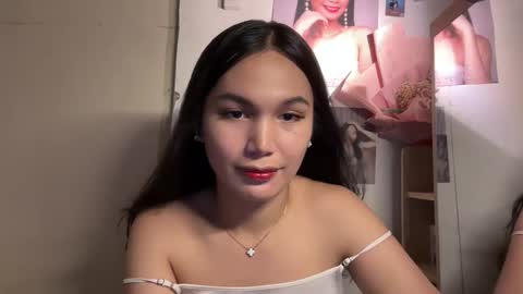 Snapshot of hottie_amari chatting on April 7, 10:37 am Amari online show from April 7, 10:37 am