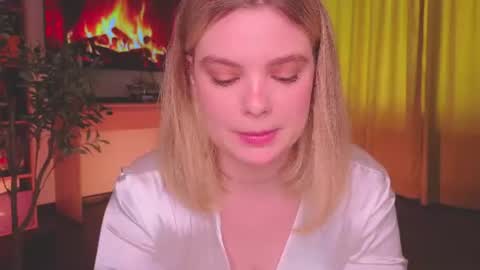 Snapshot of hottie_jane chatting on July 12, 10:17 am Jane online show from July 12, 10:17 am