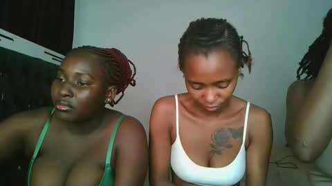 hottie_mistie online show from April 19, 9:06 pm