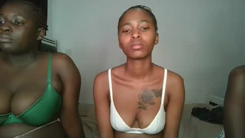 hottie_mistie online show from April 22, 2:58 am