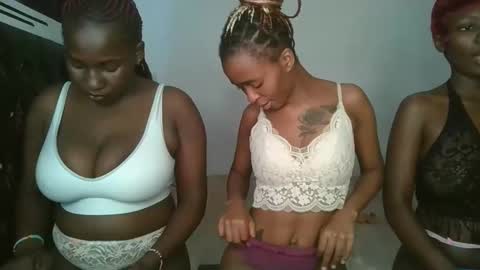 hottie_mistie online show from April 26, 8:23 am