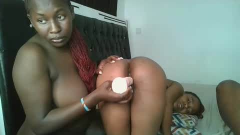 hottie_mistie online show from May 8, 11:43 pm