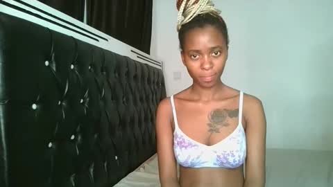 hottie_mistie online show from May 11, 9:56 pm