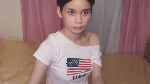 Snapshot of hottie_rhaffa chatting on May 6, 5:51 pm Terra online show from May 6, 5:51 pm