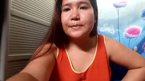 Snapshot of hottiecum27 chatting on July 23, 6:11 am hottiecum27 online show from July 23, 6:11 am