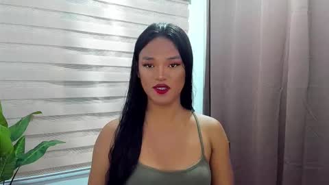 Maxine online show from September 13, 11:54 am