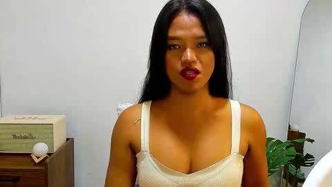 Maxine online show from October 17, 6:27 am