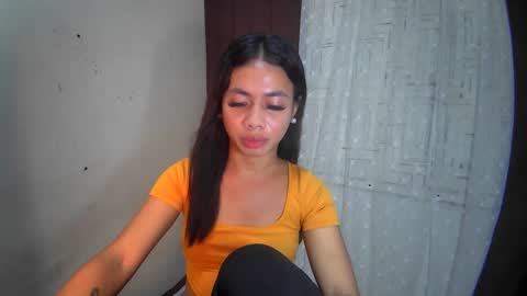 Snapshot of hottiescummerx chatting on December 12, 4:37 am N I C A online show from December 12, 4:37 am