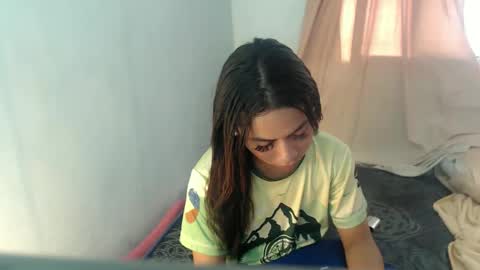 Snapshot of hottiescummerx chatting on February 21, 5:13 am N I C A online show from February 21, 5:13 am