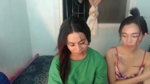 Snapshot of hottiescummerx chatting on March 4, 11:08 am N I C A online show from March 4, 11:08 am