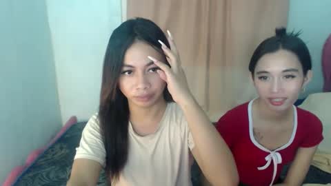 Snapshot of hottiescummerx chatting on March 10, 9:43 am N I C A online show from March 10, 9:43 am