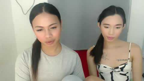 Snapshot of hottiescummerx chatting on October 14, 7:42 am N I C A online show from October 14, 7:42 am