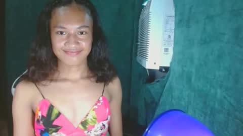 hottiest_luna online show from May 14, 5:47 am