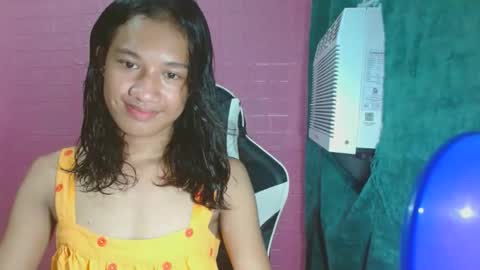 hottiest_luna online show from June 2, 8:05 am