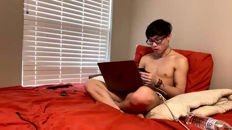 hottiewithabody101 online show from April 15, 7:58 pm