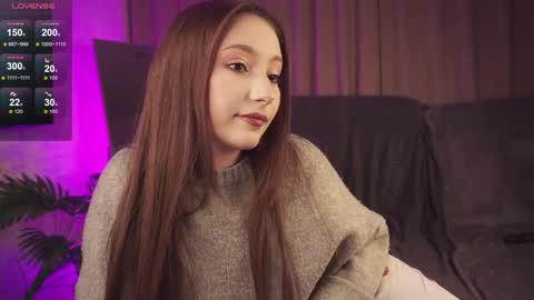 hottpeachh online show from December 3, 2:59 pm